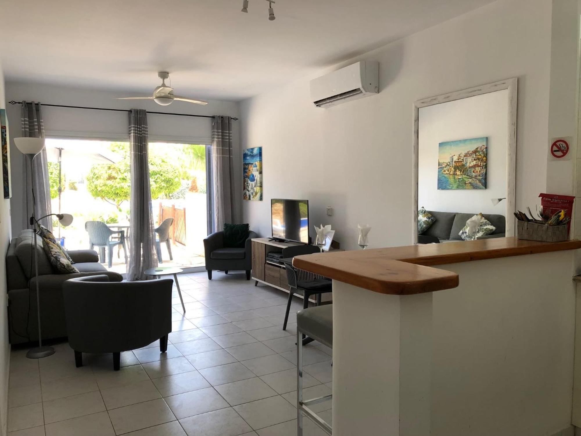 Stylish 1 Bedroom Apartment In Limnaria Gardens بافوس المظهر الخارجي الصورة