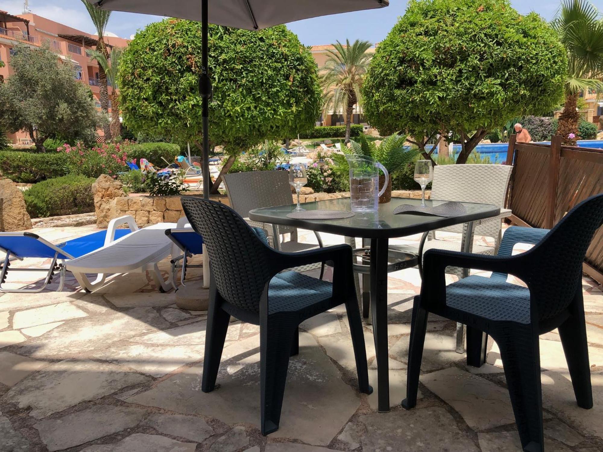 Stylish 1 Bedroom Apartment In Limnaria Gardens بافوس المظهر الخارجي الصورة