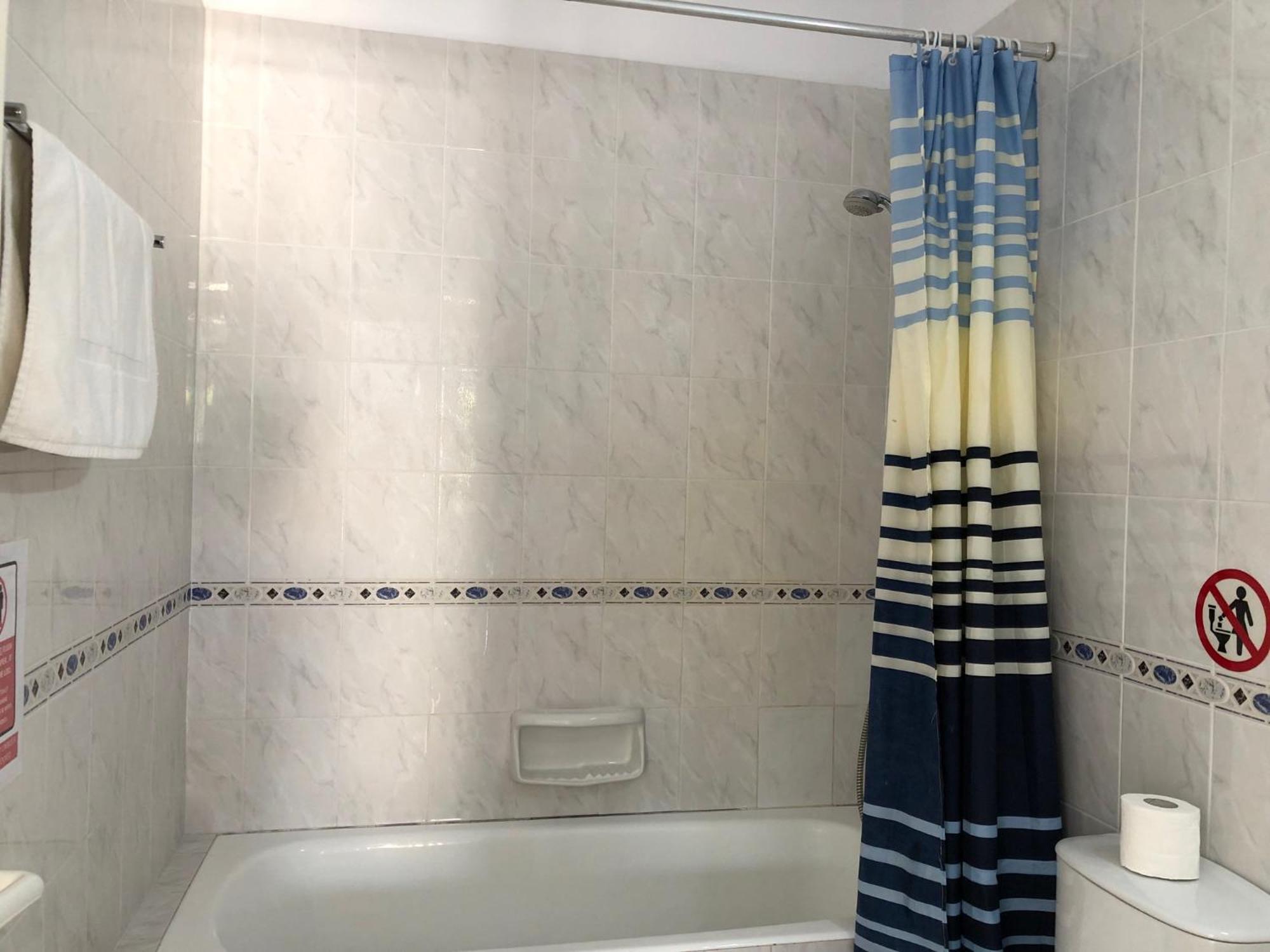 Stylish 1 Bedroom Apartment In Limnaria Gardens بافوس المظهر الخارجي الصورة